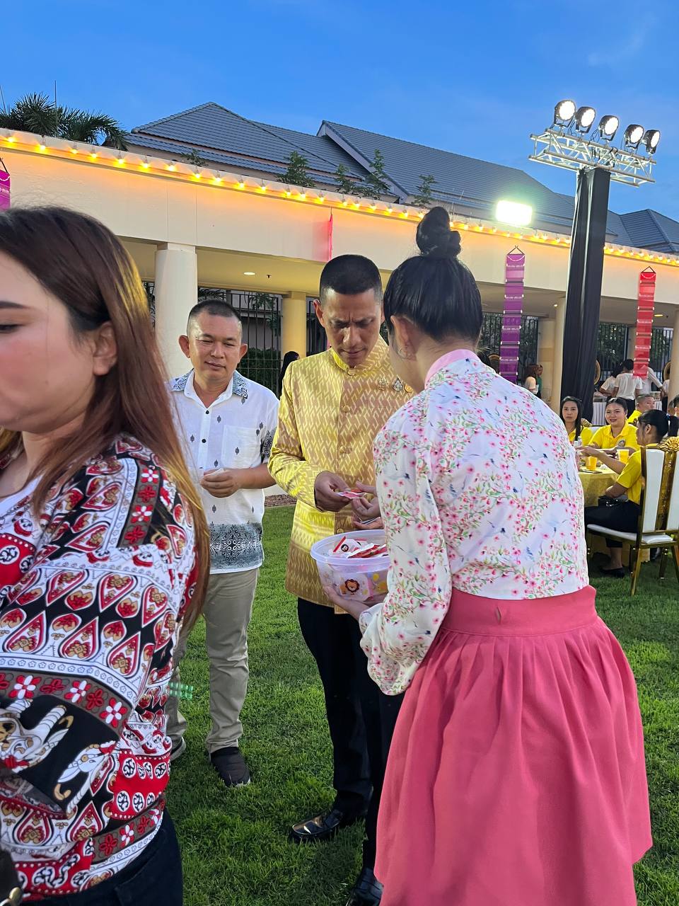 Thai Embassy with Da Houg Heng 29